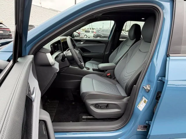 New 2026 Monterey Blue Pearl Volkswagen 2.0T SE R-Line Black image 8