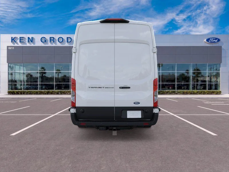 New 2026 Oxford White Ford Base image 5