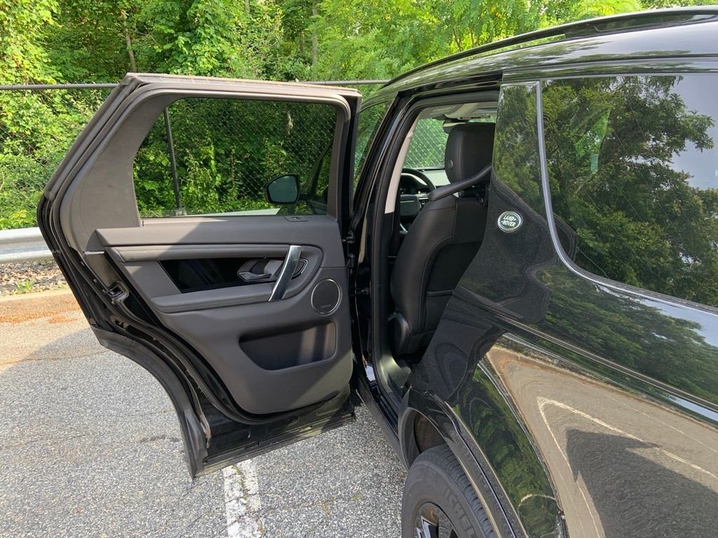 Used 2024 Black Land Rover S image 12