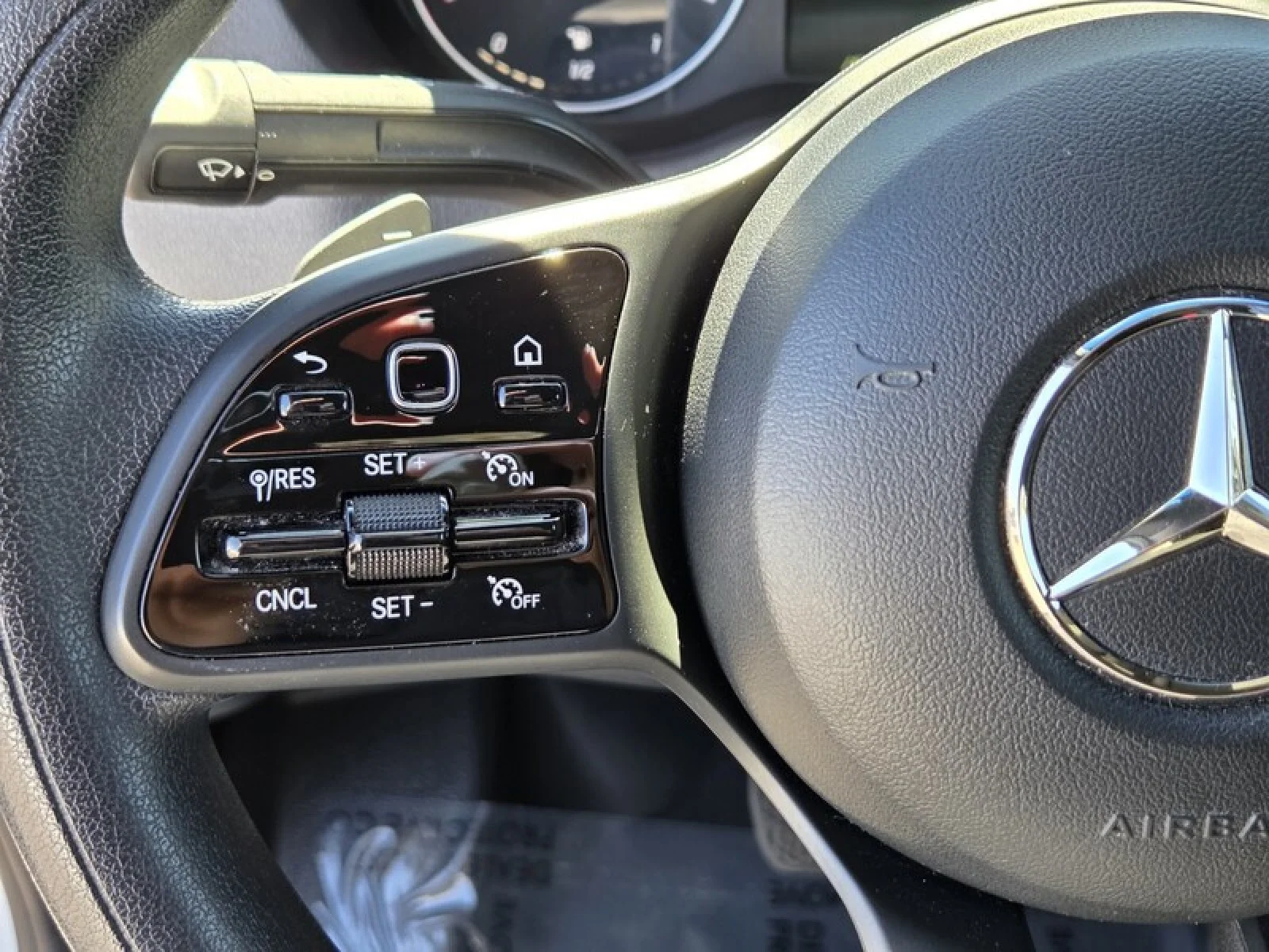 Used 2023 Arctic White Mercedes-Benz 2500 image 25