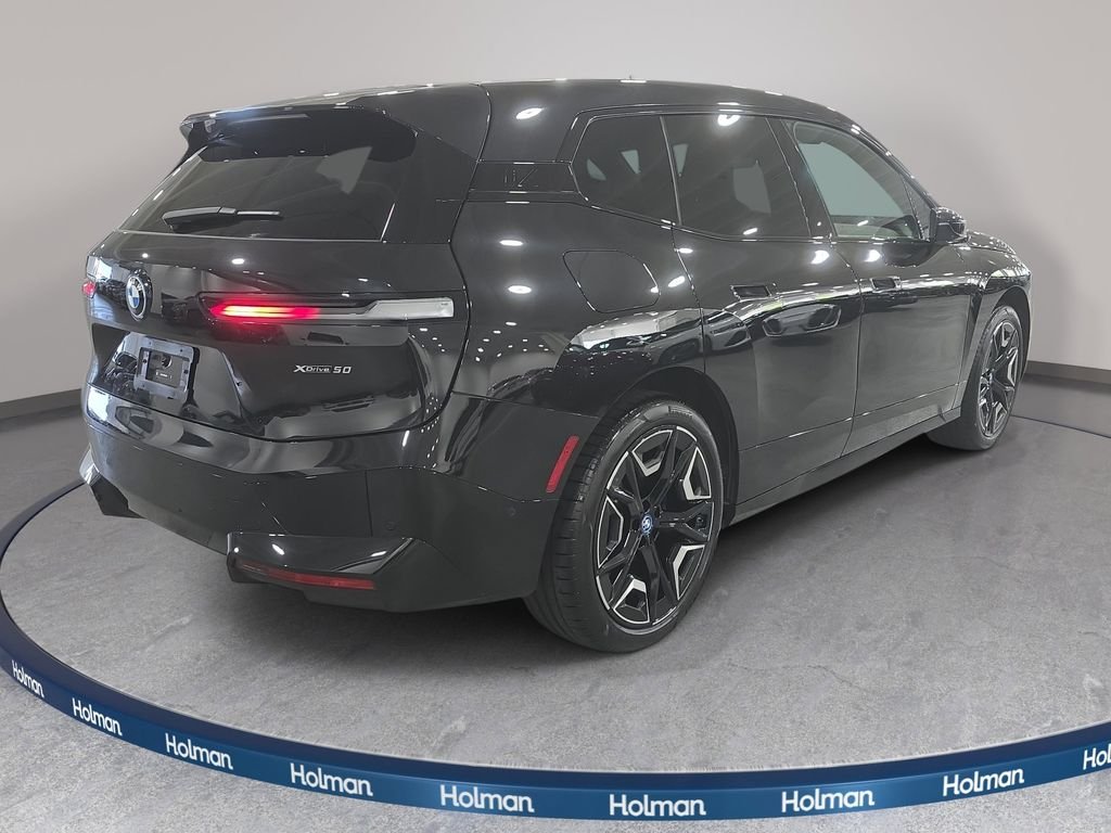 Certified Used 2024 Black Sapphire Metallic BMW xDrive50 image 5