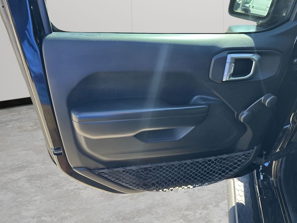 Used 2021 Black Jeep Unlimited Sport image 27