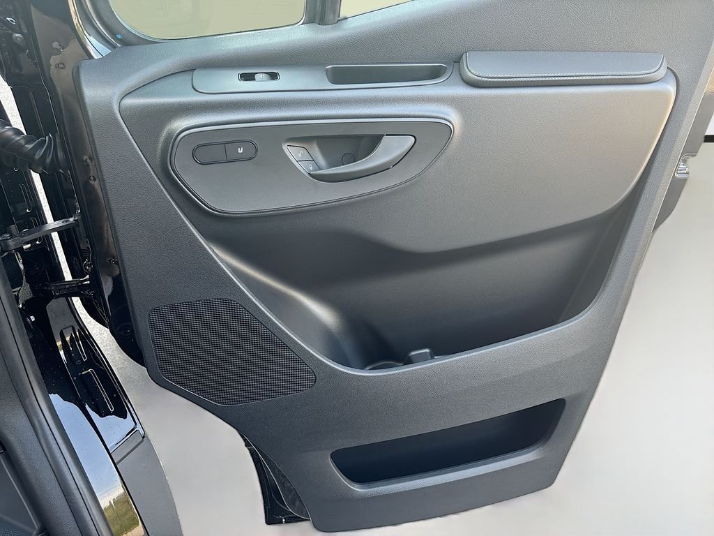 New 2026  Mercedes-Benz Passenger 170 WB image 28