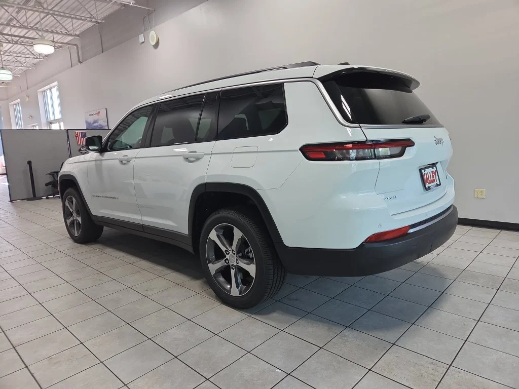 New 2026 White Jeep Limited image 5