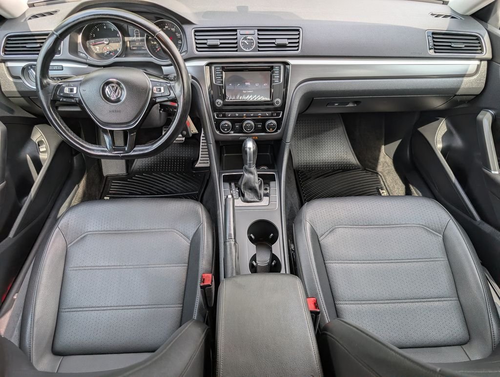 Used 2017 Gray Volkswagen 1.8T R-Line image 20