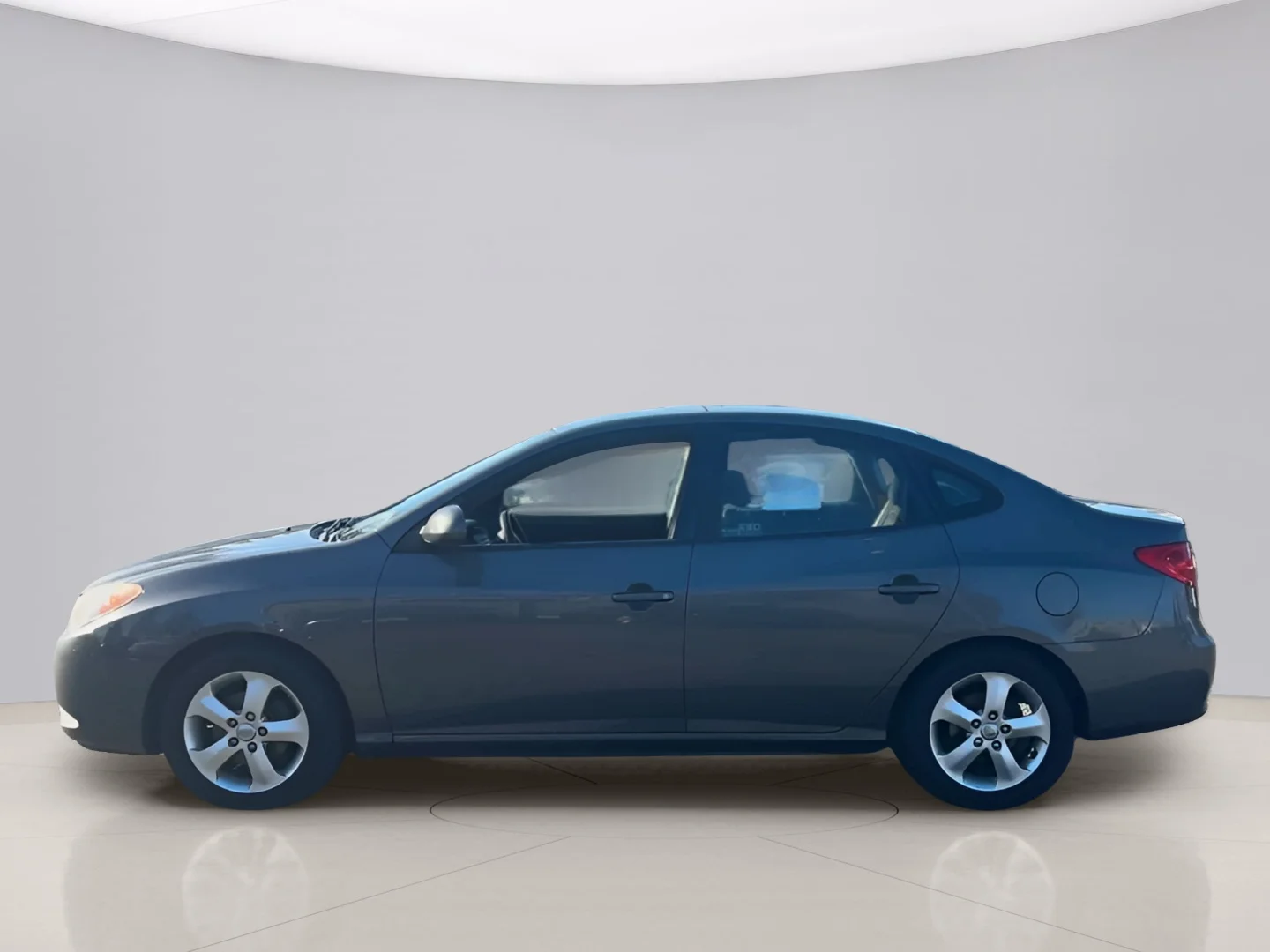 Used 2009 Gray Hyundai SE image 3