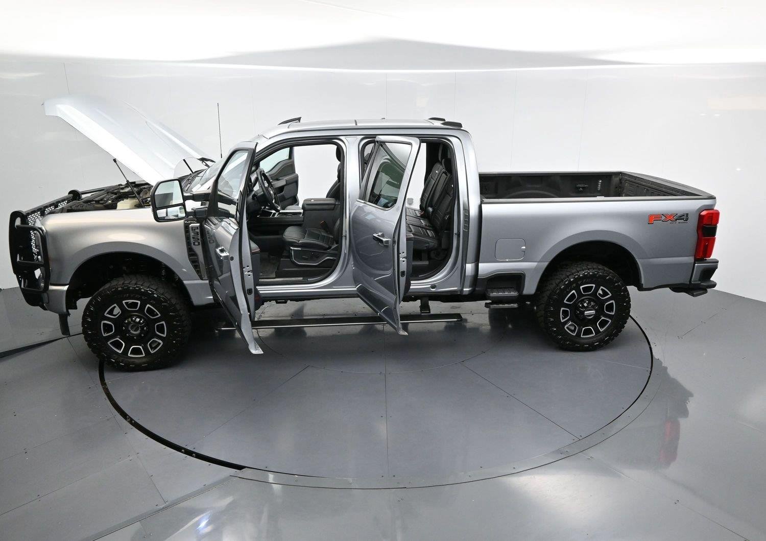 Used 2023 Iconic Silver Metallic Ford XL image 46