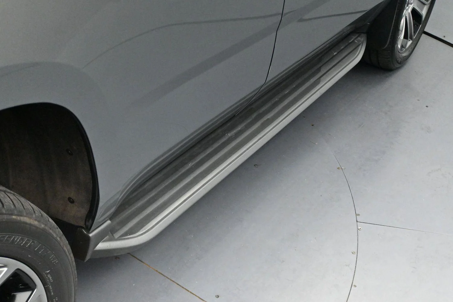 Used 2018 PEPPERDUST METALLIC Chevrolet LT image 9