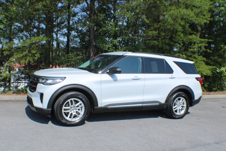 Used 2025 White Ford Active image 4