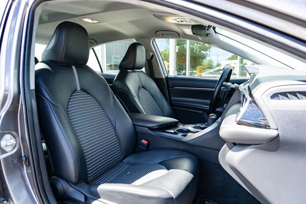 Used 2020 Gray Toyota SE image 27