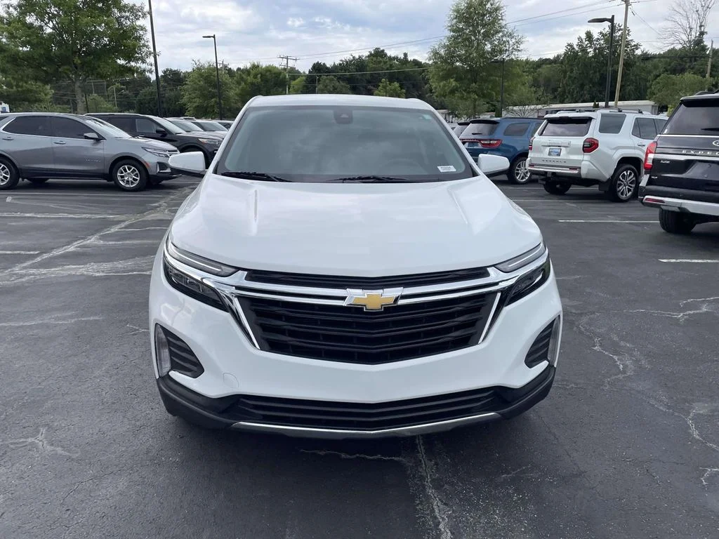 Used 2023 Summit White Chevrolet LT image 2