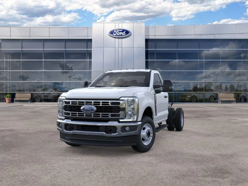 New 2026 Oxford White Ford F-350® XL image 2