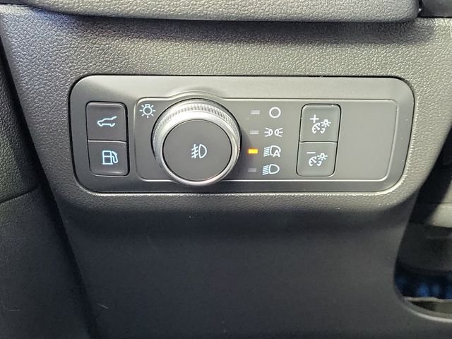 Used 2020 Blue Ford Titanium image 29