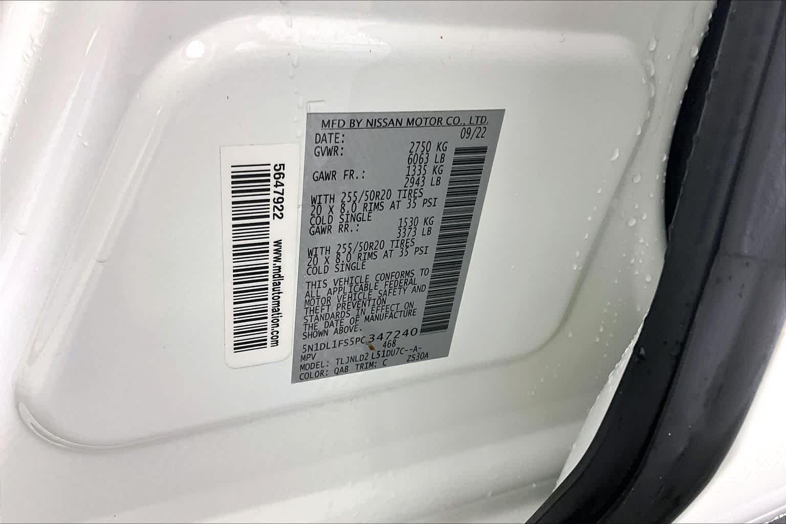 Used 2023 Majestic White INFINITI LUXE image 35