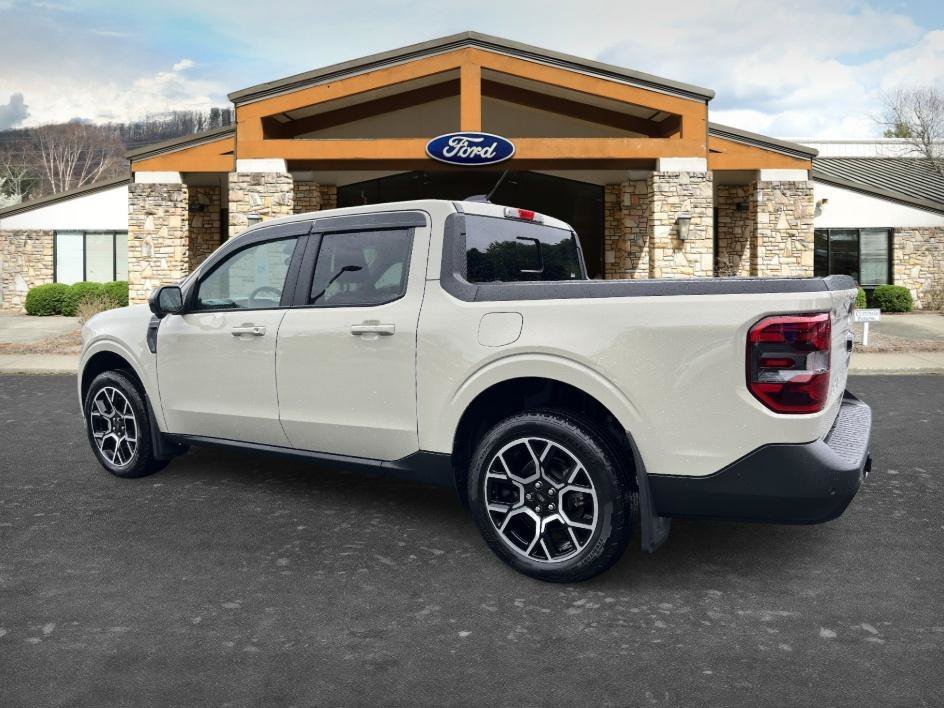Used 2025 Beige Ford LARIAT image 6