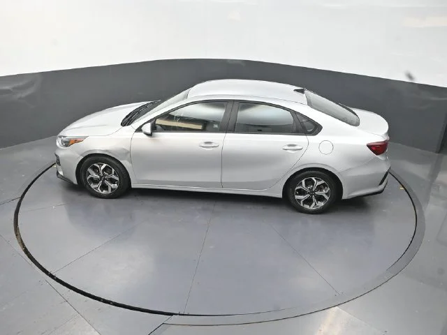 Used 2021 Silver Kia LXS image 26