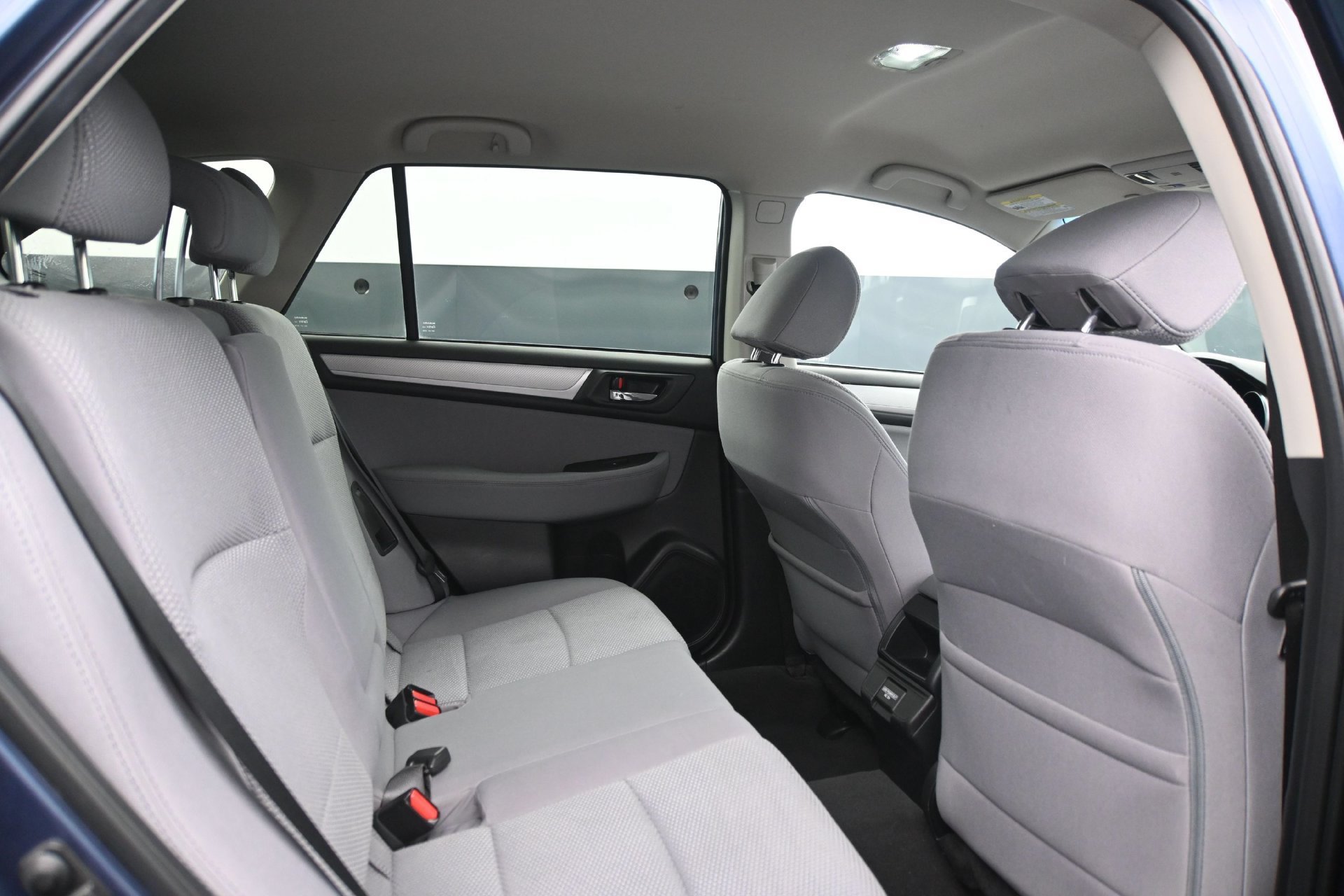 Used 2018 Twilight Blue Metallic Subaru 2.5i Premium image 14