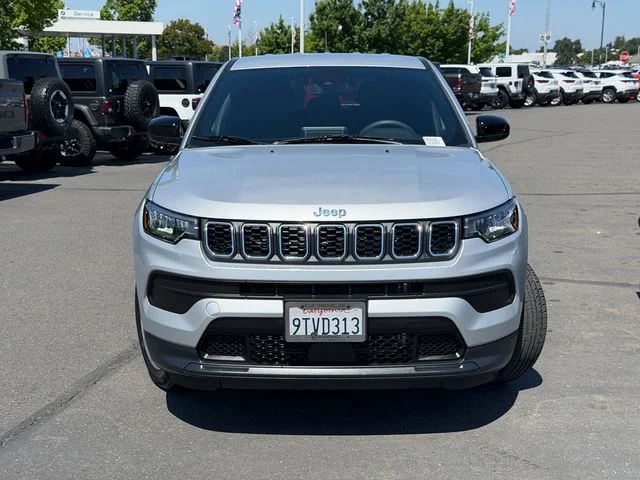 Used 2025 Silver Jeep Sport image 3