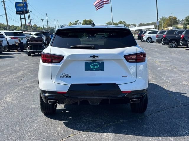 Certified Used 2024 Iridescent Pearl Tricoat Chevrolet RS image 4