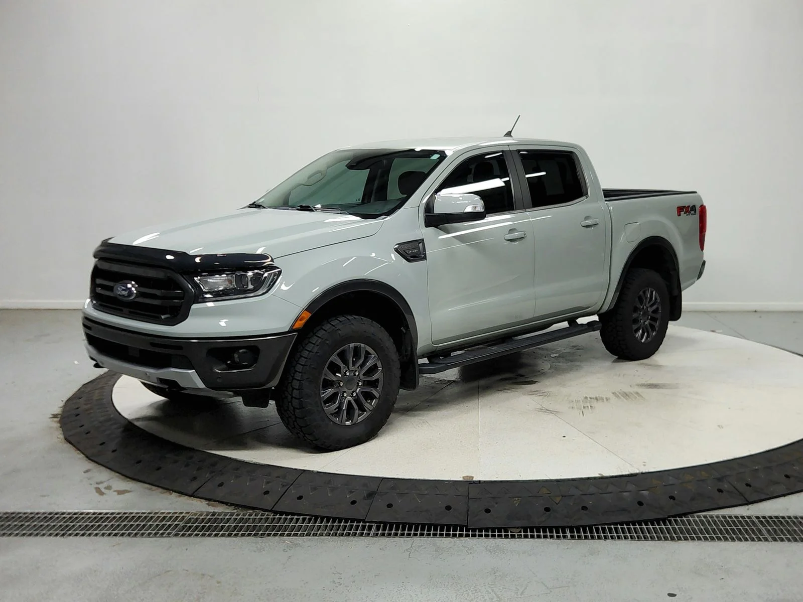Used 2021 Cactus Green / Gray Ford Lariat image 4