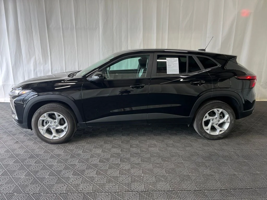 Used 2024 Black Chevrolet LS image 24