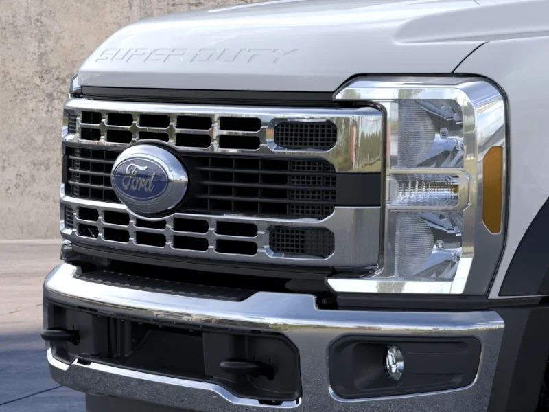 New 2026 Oxford White Ford F-550® XL image 41
