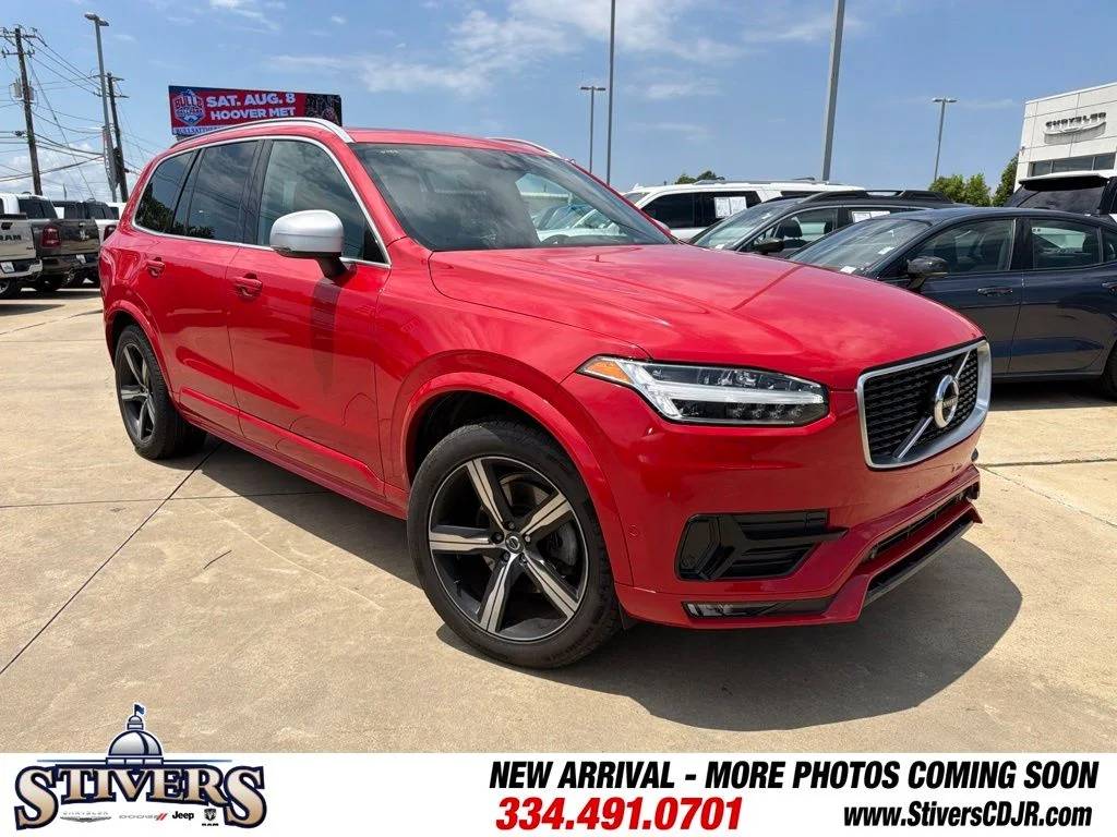 Used 2019 Red Volvo T6 R-Design image 1