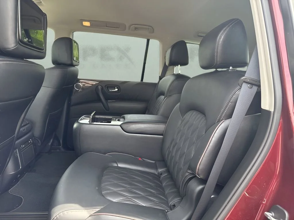 Used 2023 Maroon Nissan Platinum image 13