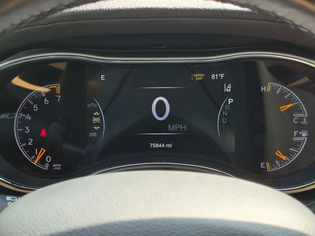 Used 2020 White Jeep High Altitude image 18
