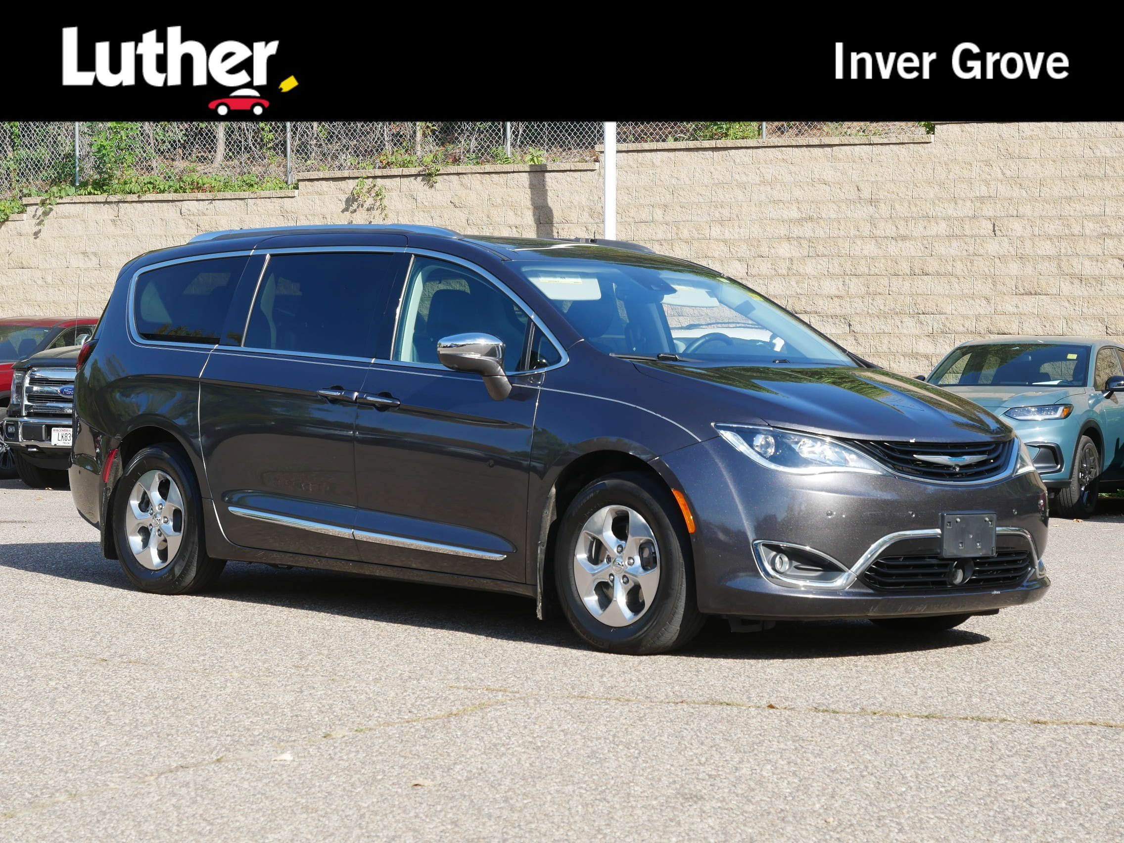Used 2018 Granite Crystal Metallic Clearcoat Chrysler Hybrid Limited image 1