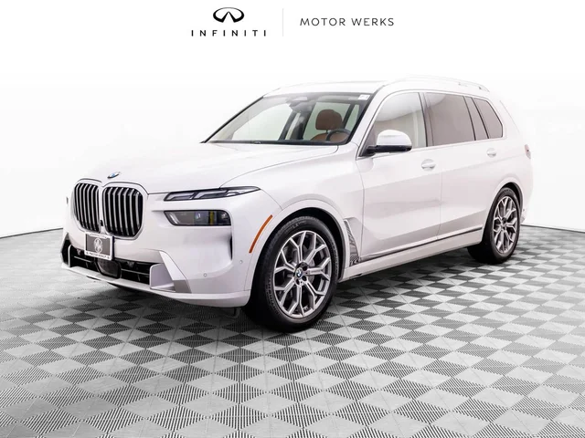 2025 BMW X7 xDrive40i