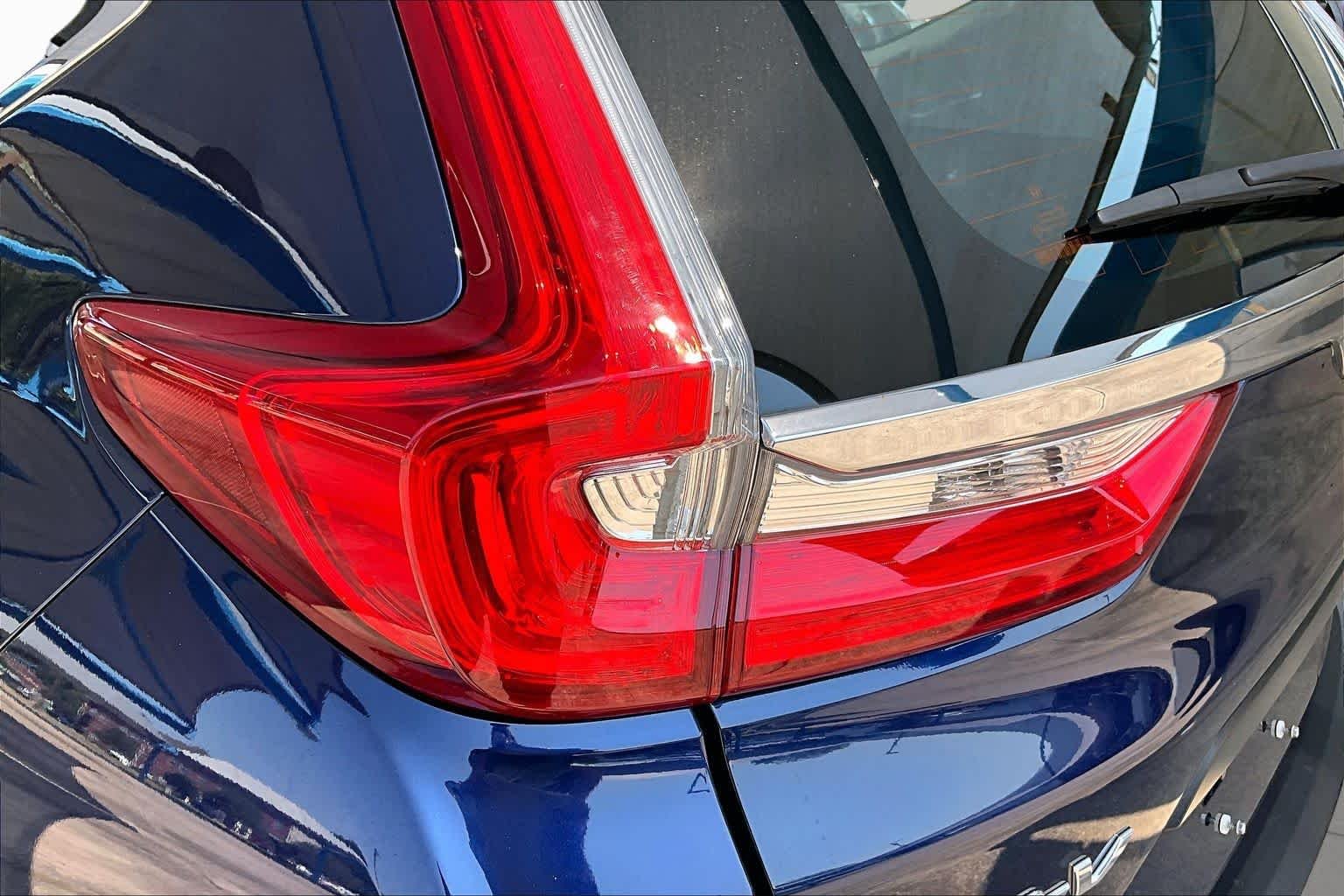 Used 2019 Obsidian Blue Pearl Honda LX image 29