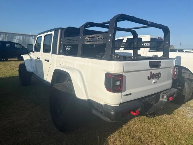 Used 2025 White Jeep Rubicon image 4