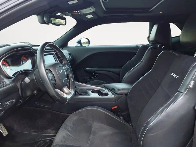 Used 2016 Pitch Black Clearcoat Dodge SRT Hellcat image 15