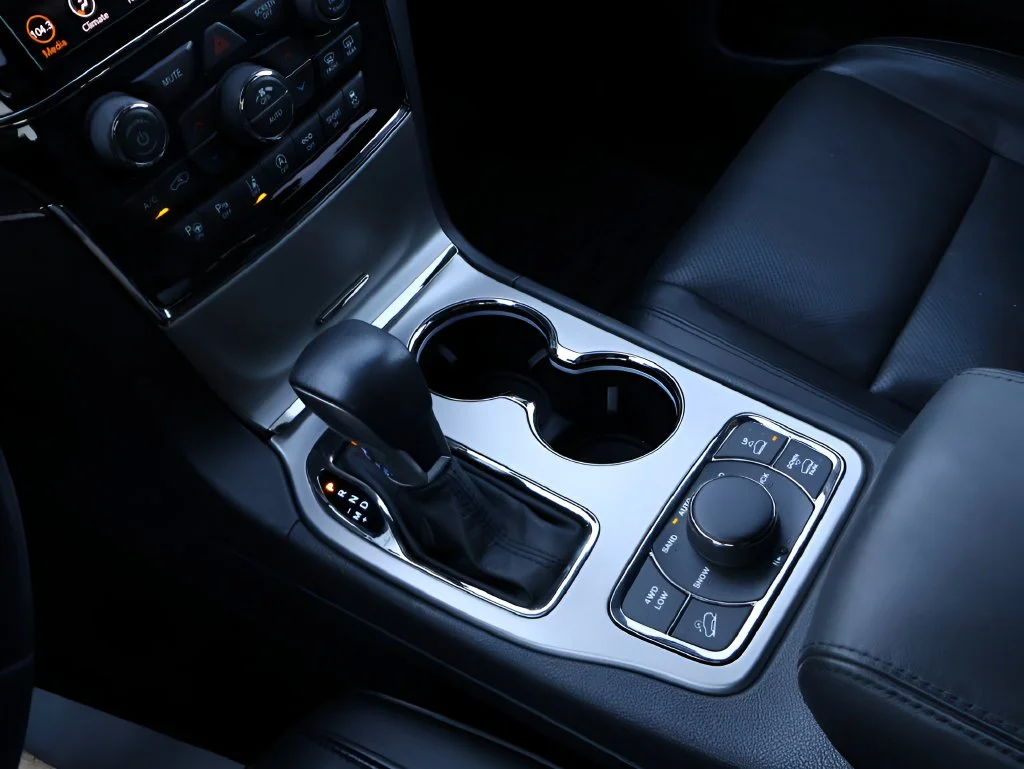 Used 2021 White Jeep High Altitude image 26