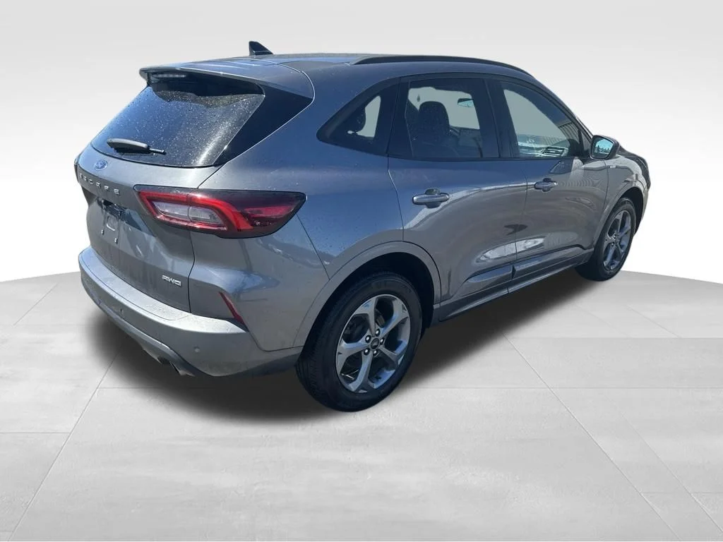 Certified Used 2023 Gray Metallic Ford ST-Line image 9
