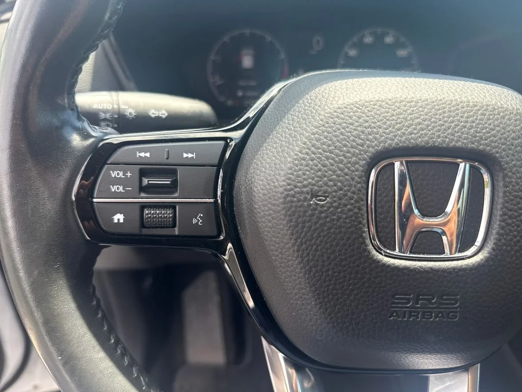 Used 2024 Platinum White Pearl Honda EX-L image 21