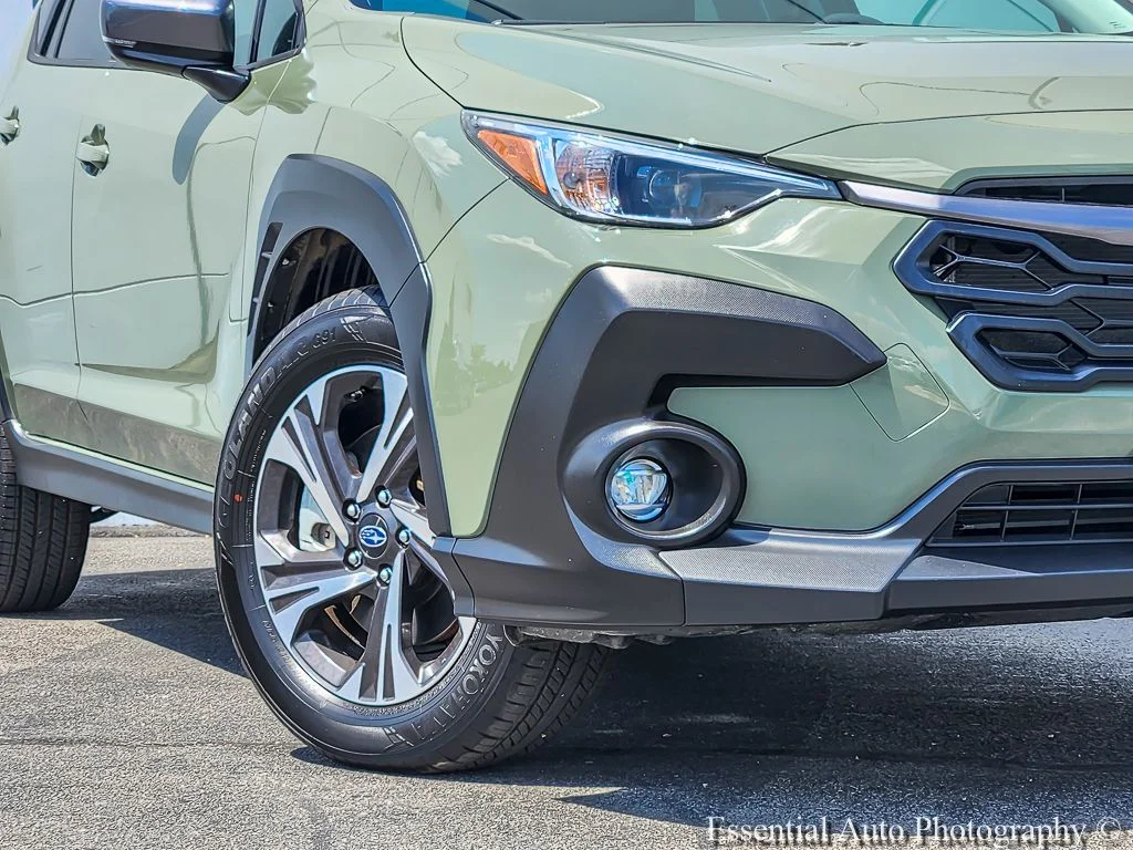 Used 2026 Green Subaru Premium image 3