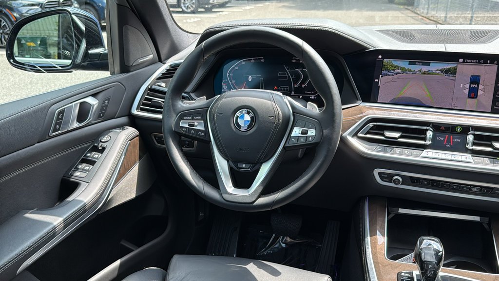 Used 2021 Phytonic Blue Metallic BMW xDrive40i image 25