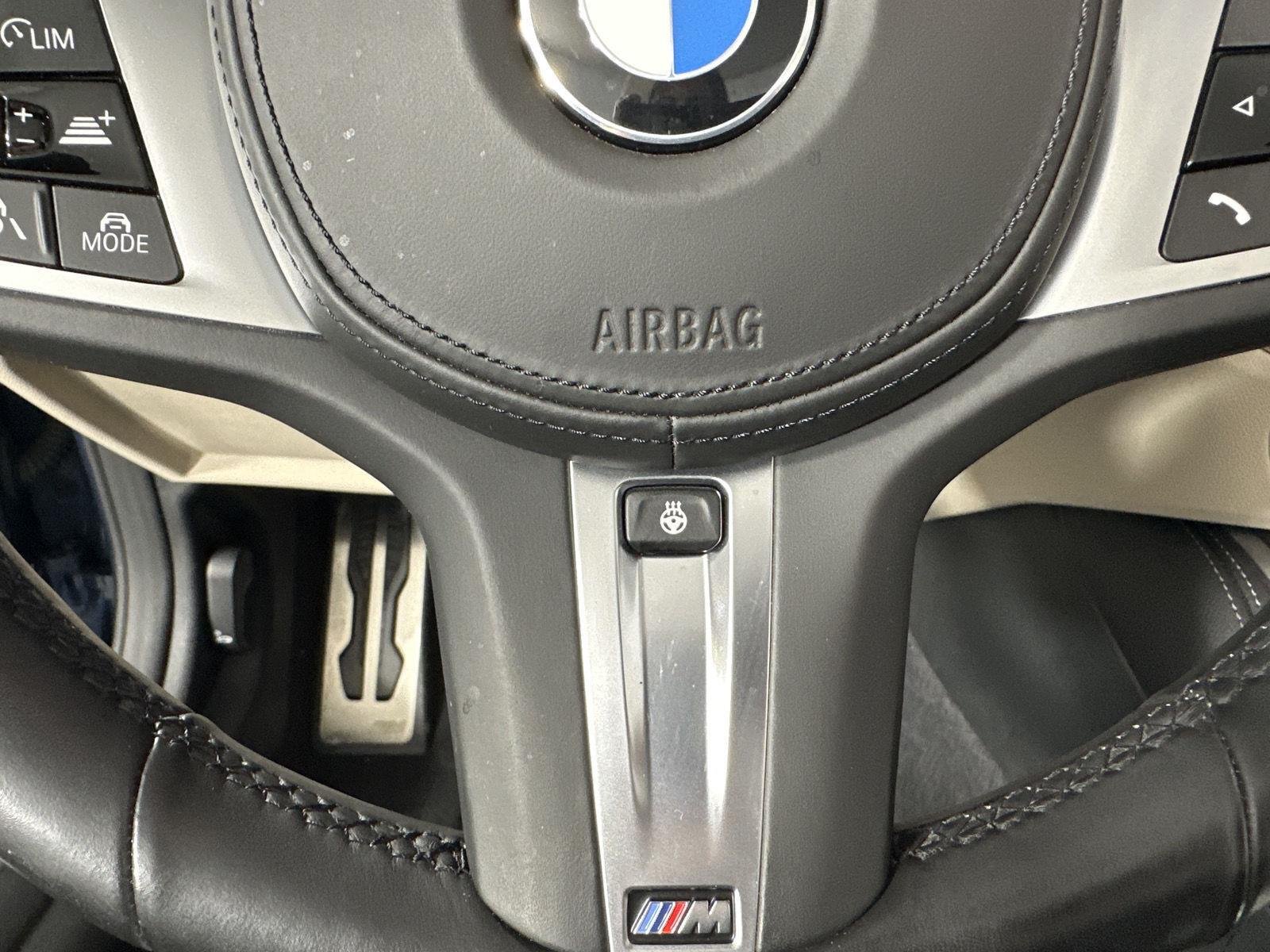 Used 2022 Arctic Race Blue Metallic BMW M440i xDrive image 10