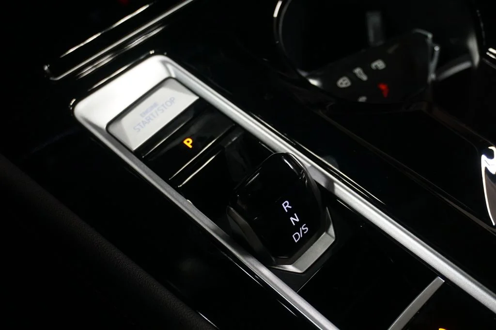 New 2026 Opal White Volkswagen 2.0T Peak Edition image 20