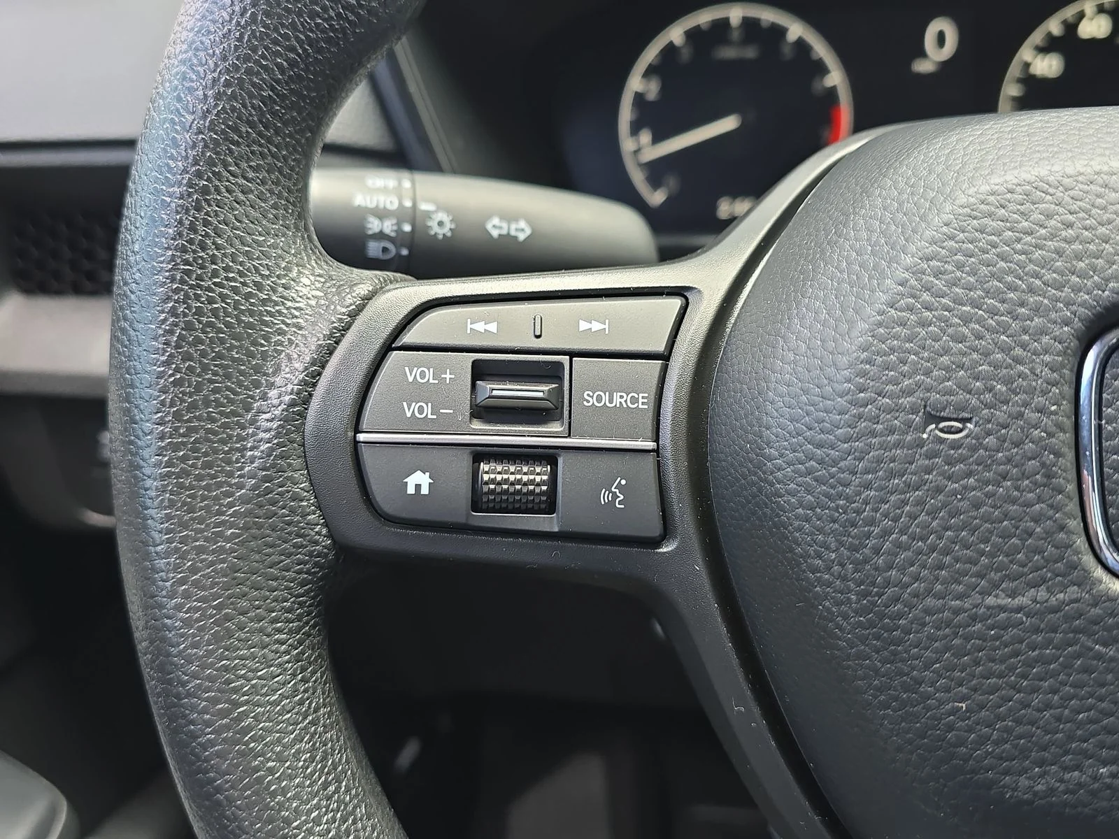 2023 Honda CR-V LX - Photo 16