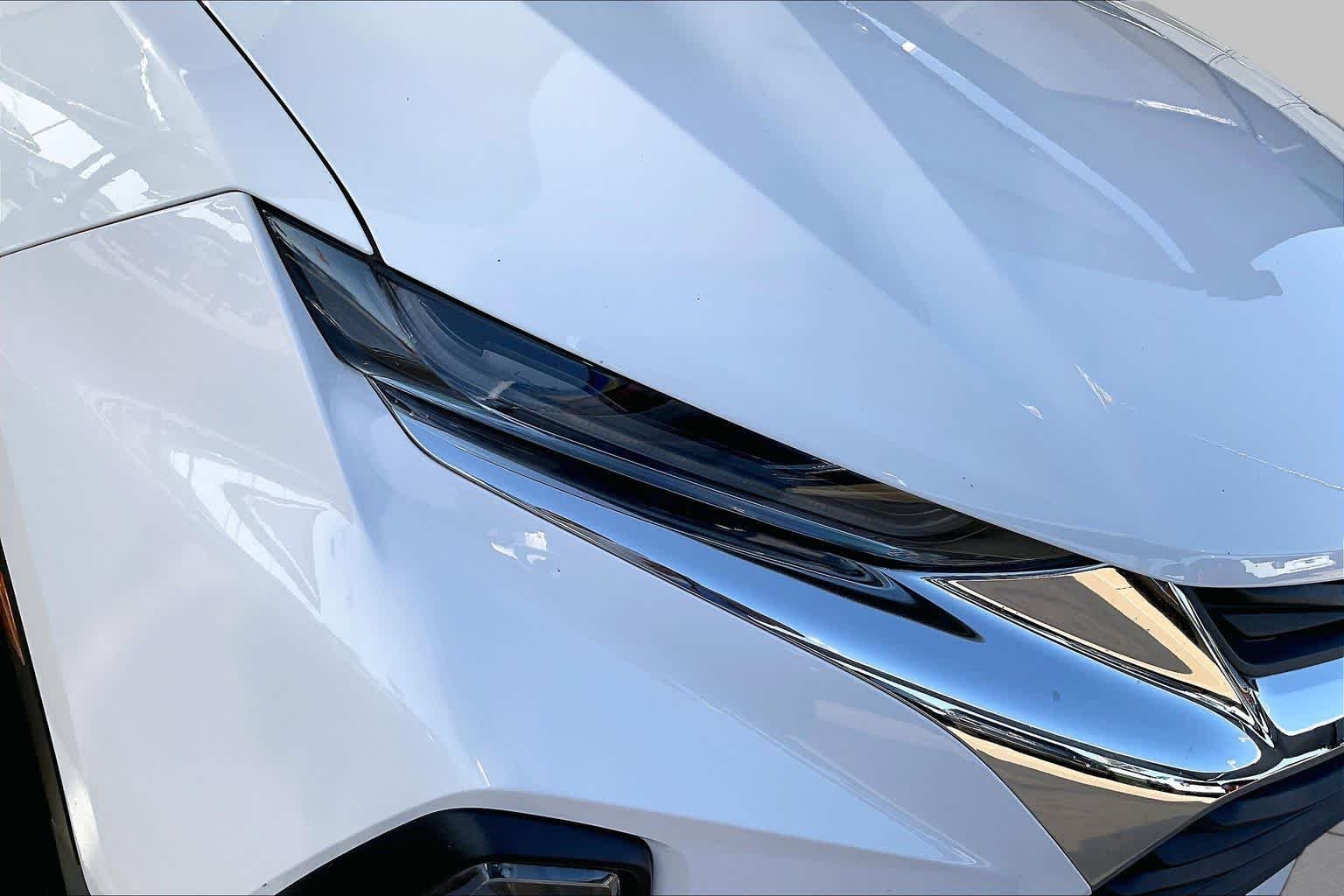 Used 2021 SUMMIT WHITE Chevrolet LT image 26
