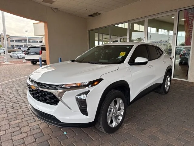 2025 Chevrolet Trax LS