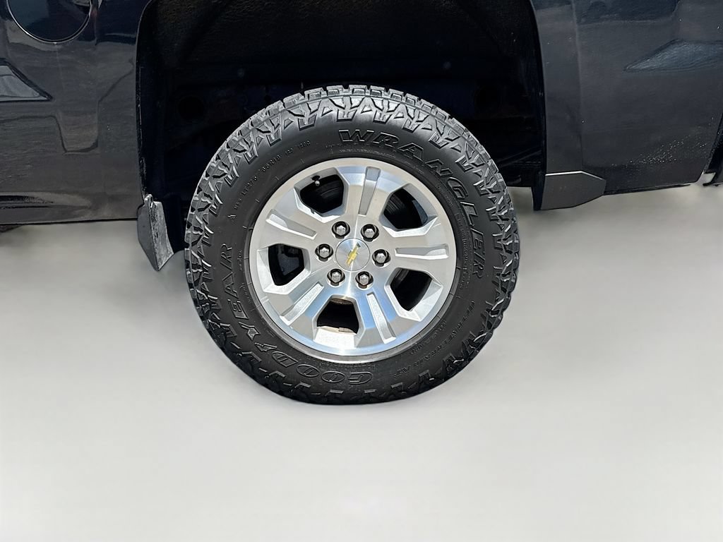 Used 2015 BLACK Chevrolet LT image 34