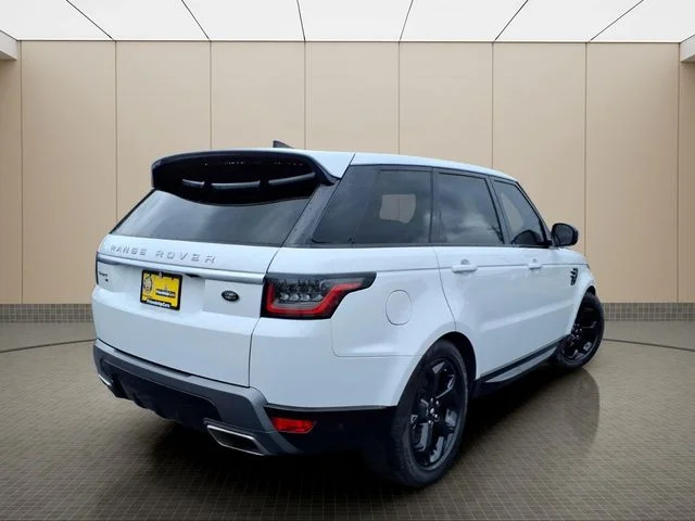 Used 2020 White Land Rover HSE image 6