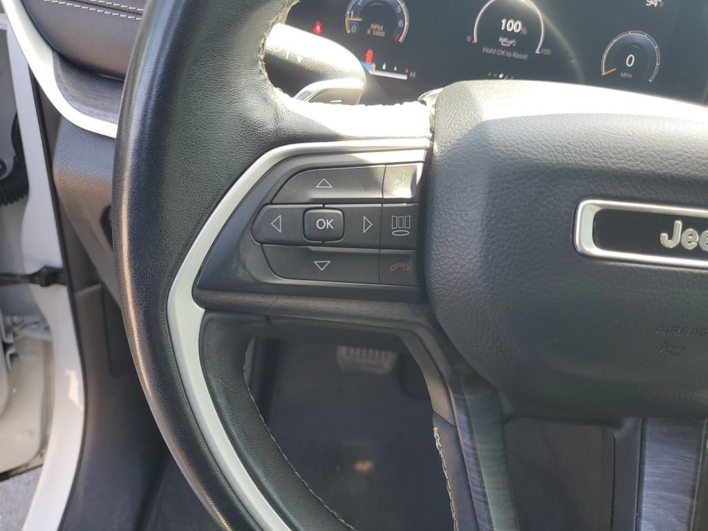 Used 2022 White Jeep Limited image 16