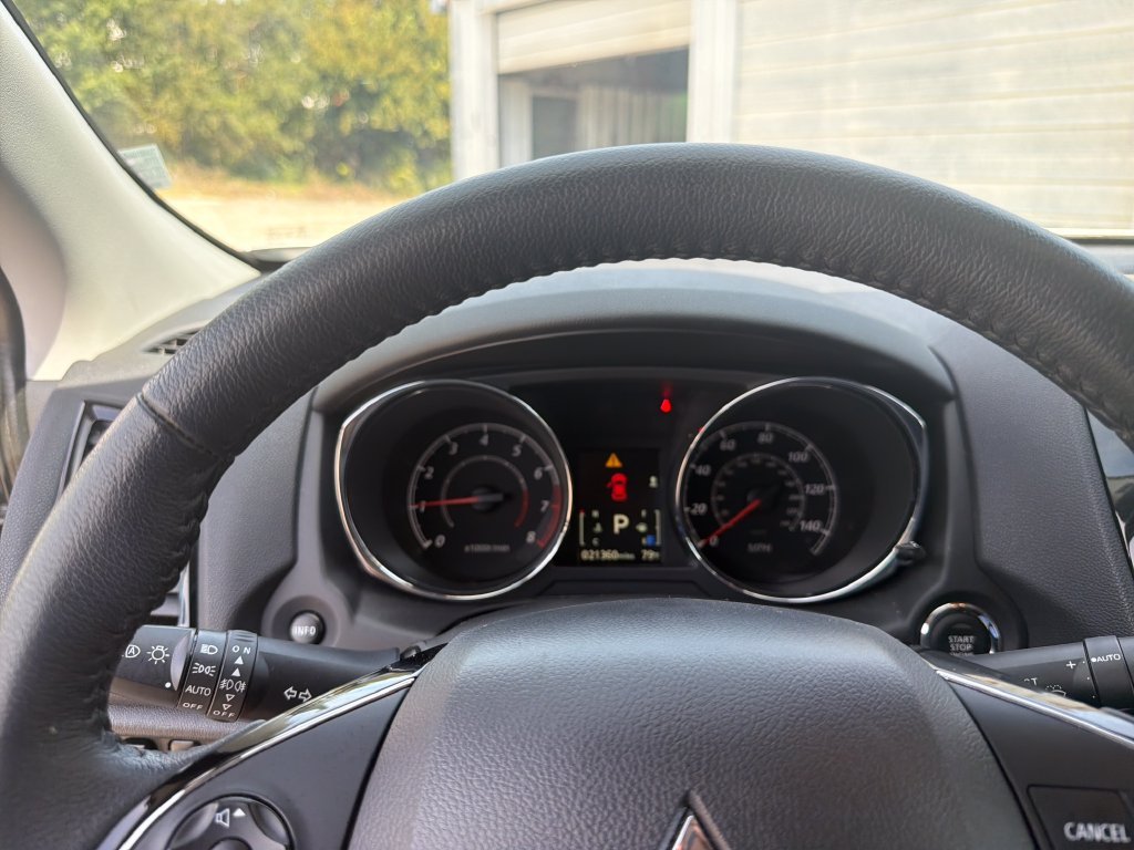 Used 2026 Silver Mitsubishi 2.0 SE image 18