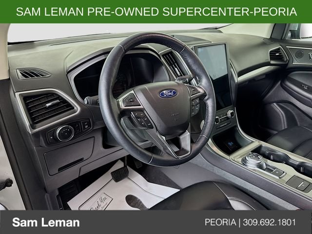Used 2024 Silver Ford SEL image 9