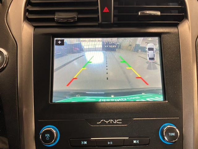 Used 2019 Black Ford SE image 21